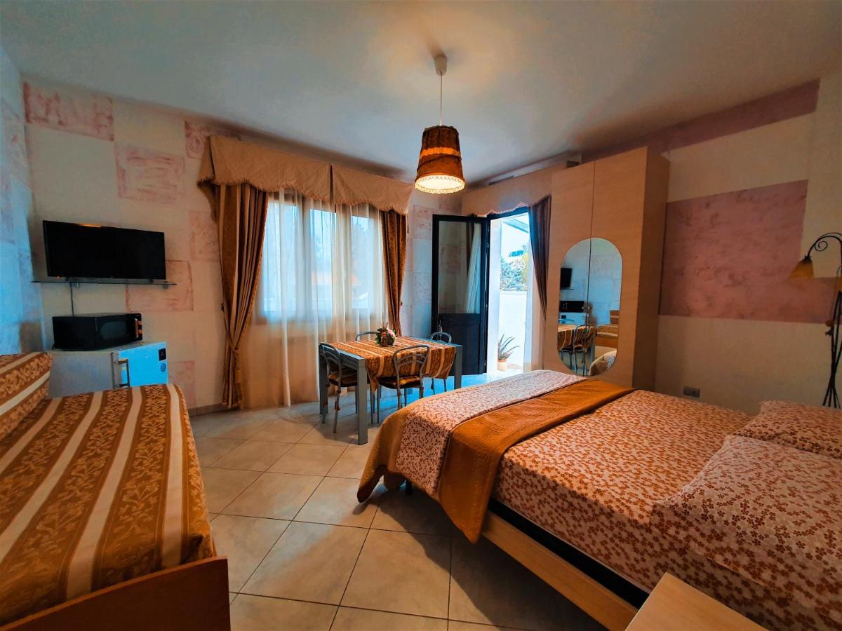 Da Casa Tiziana Hotel Порто Чезарео Екстериор снимка